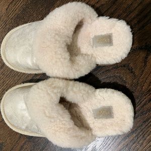 UGG® Cozy II Metallic Genuine
Shearling Scuff Slipper (worn once)
